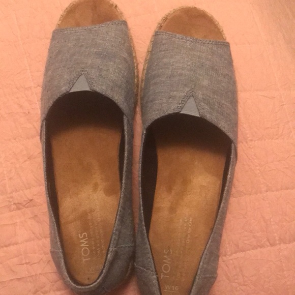 Tom Wedges - Picture 2 of 5